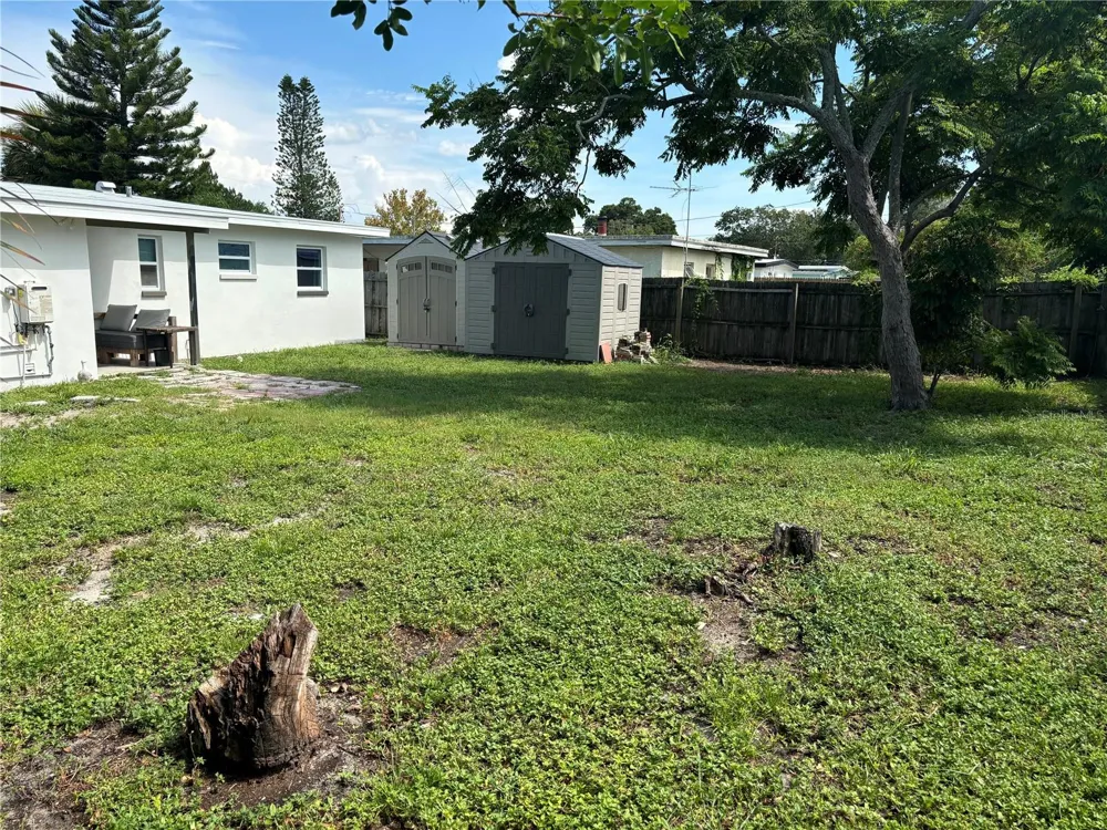 9372 88TH WAY Seminole, FL 33777