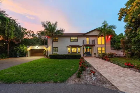 3005 SUNSET DRIVE