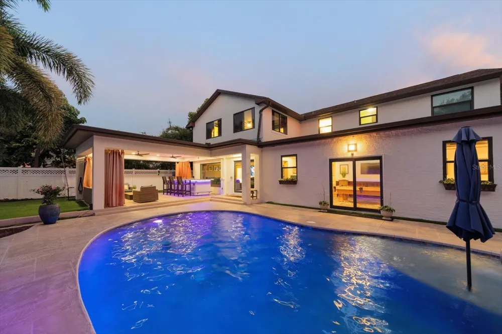 3005 SUNSET DRIVE Belleair Bluffs, FL 33770