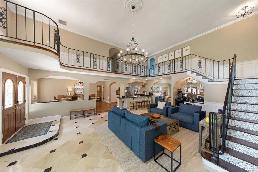 3005 SUNSET DRIVE Belleair Bluffs, FL 33770