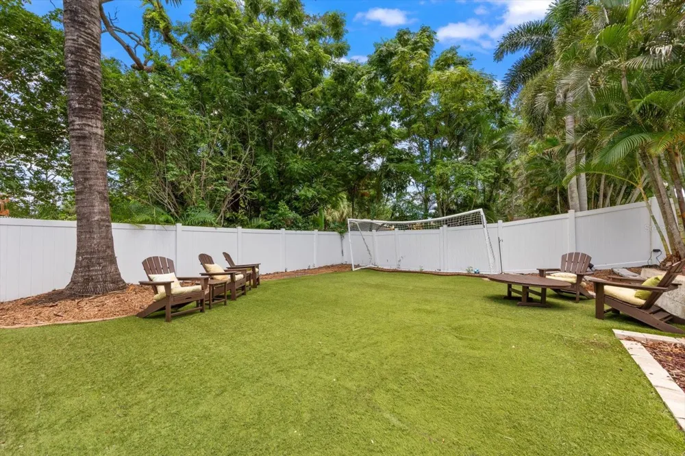 3005 SUNSET DRIVE Belleair Bluffs, FL 33770