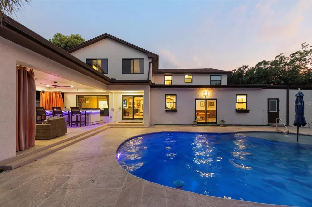 3005 SUNSET DRIVE Belleair Bluffs, FL 33770