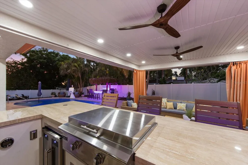 3005 SUNSET DRIVE Belleair Bluffs, FL 33770