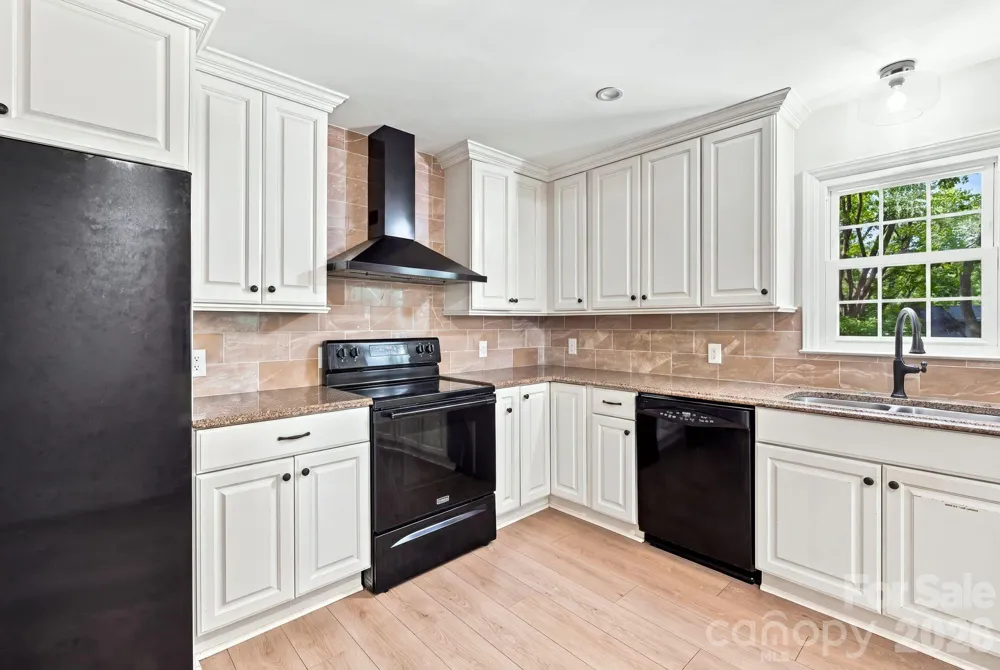436 Peace Haven Road Winston Salem, NC 27103