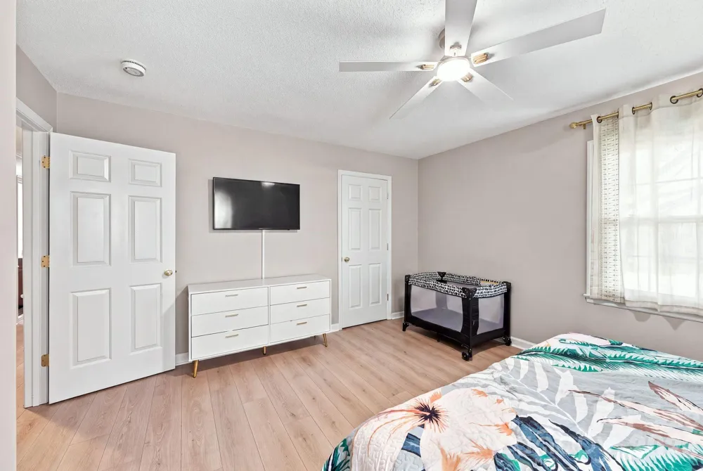 436 Peace Haven Road Winston Salem, NC 27103