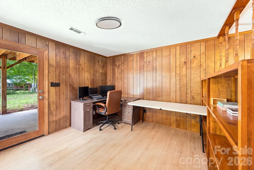 436 Peace Haven Road Winston Salem, NC 27103