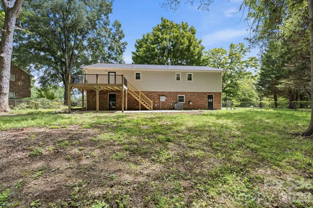 436 Peace Haven Road Winston Salem, NC 27103