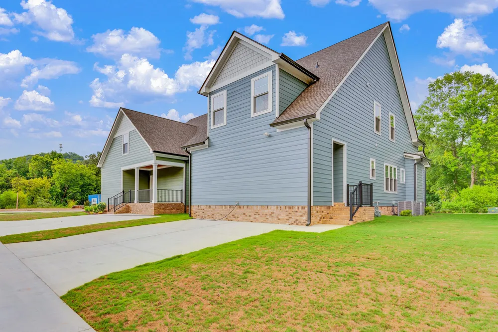 1317 Thomas Avenue Chattanooga, TN 37409