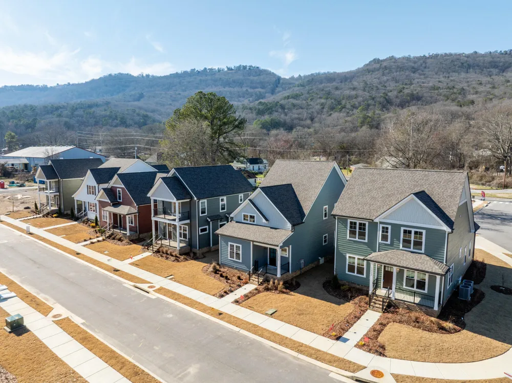 1317 Thomas Avenue Chattanooga, TN 37409