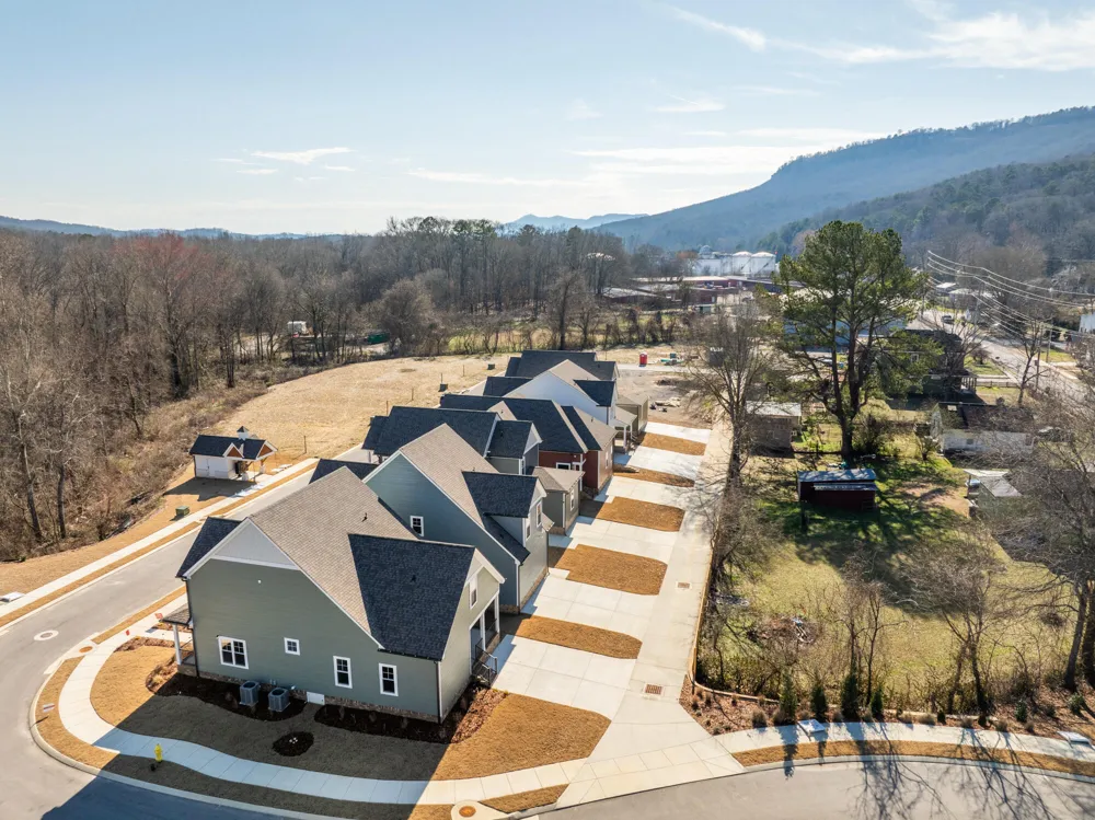 1317 Thomas Avenue Chattanooga, TN 37409