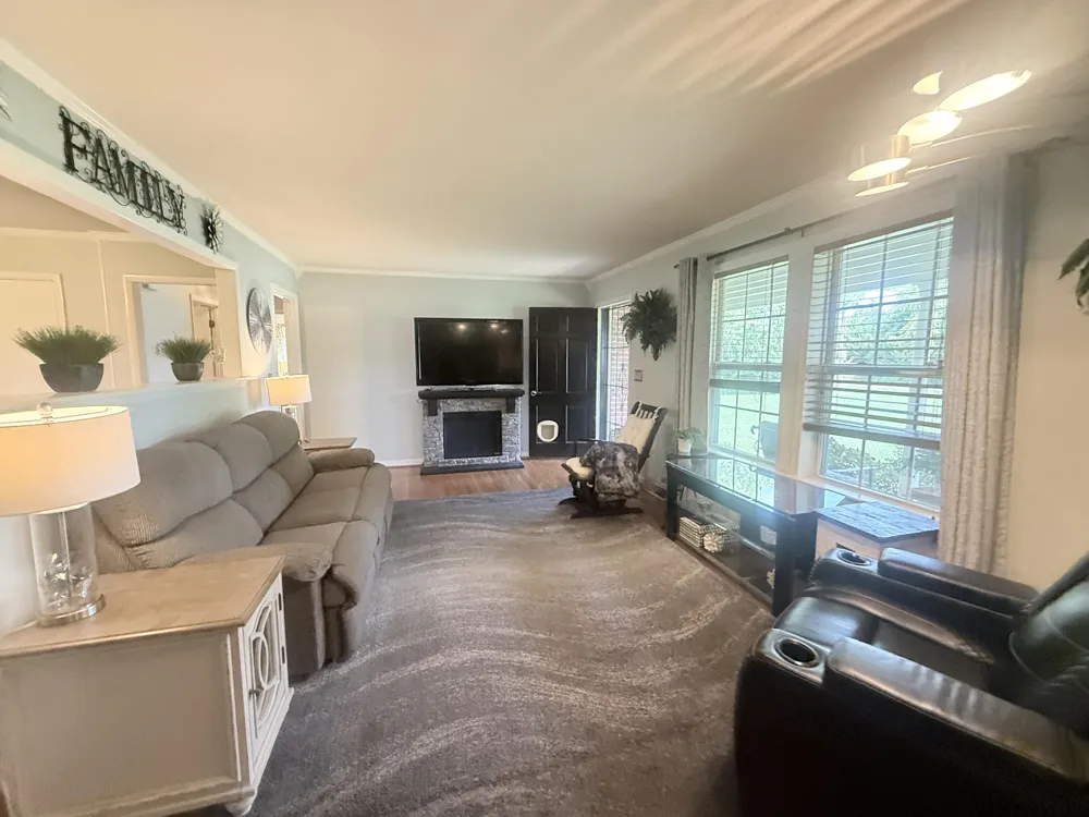 1608 Eagle Drive Hixson, TN 37343