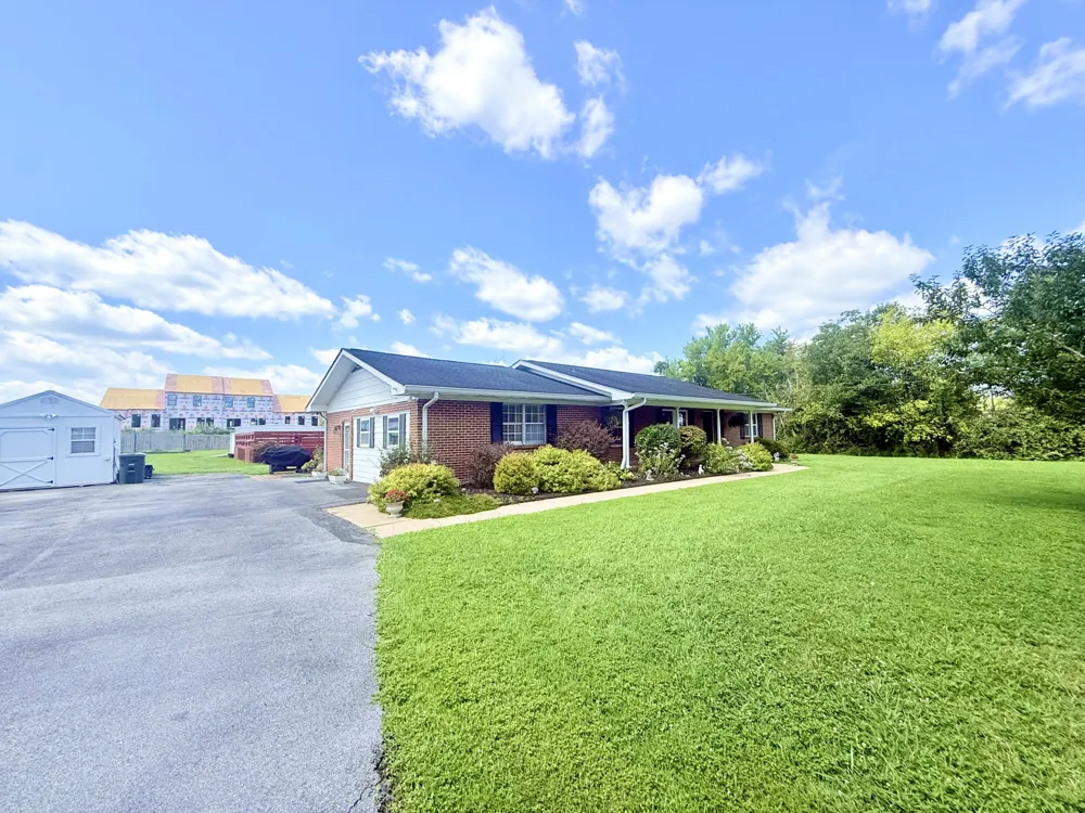 1608 Eagle Drive Hixson, TN 37343