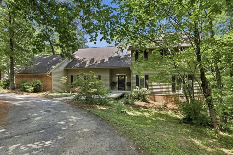 29 Rock Crest Drive