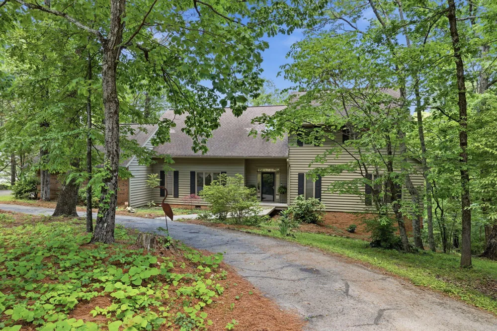 29 Rock Crest Drive Signal Mountain, TN 37377