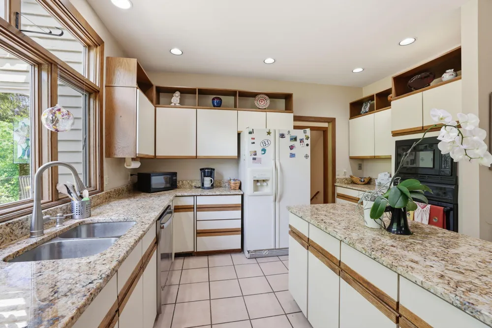 29 Rock Crest Drive Signal Mountain, TN 37377