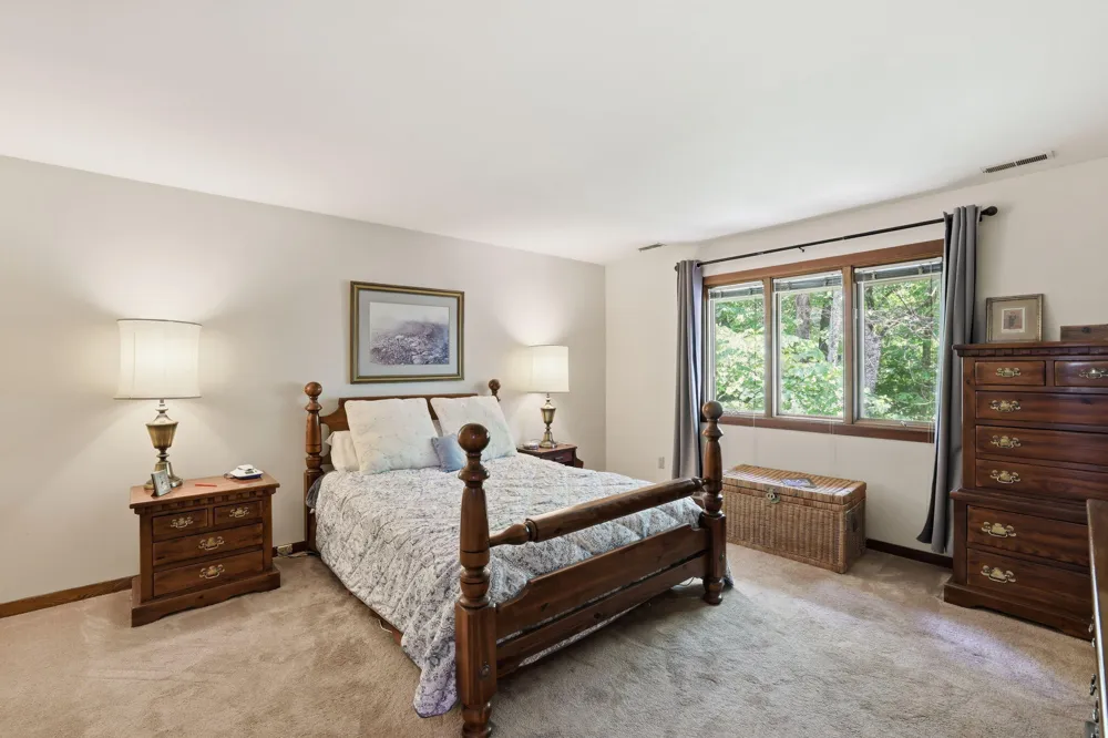 29 Rock Crest Drive Signal Mountain, TN 37377