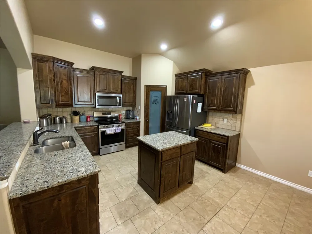 1211 Butterfield Street Bridgeport, TX 76426