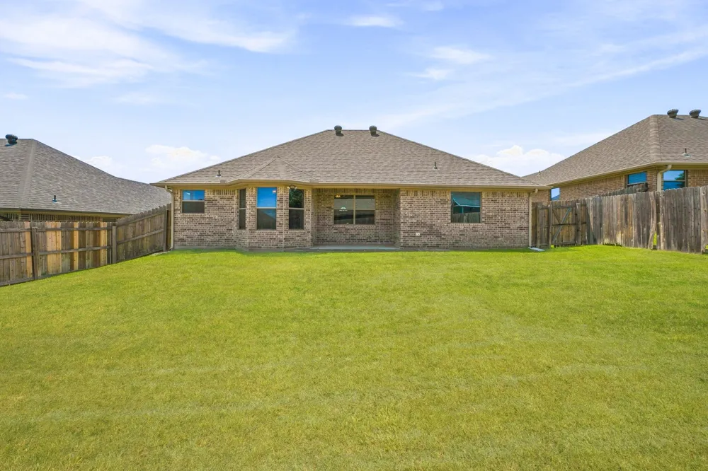 1245 Newcastle Drive Weatherford, TX 76086