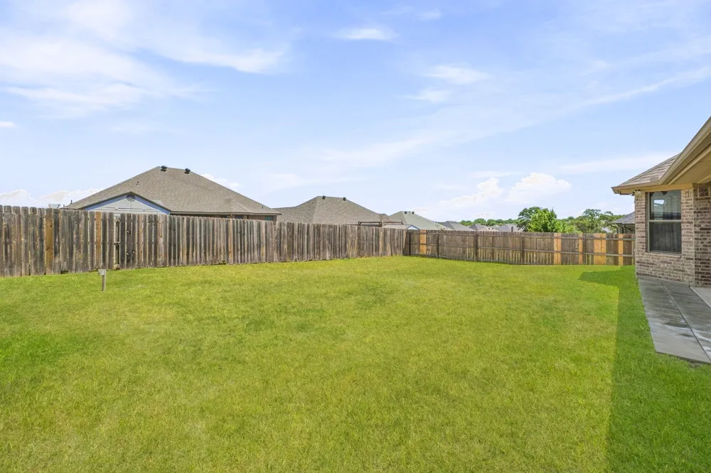 1245 Newcastle Drive Weatherford, TX 76086