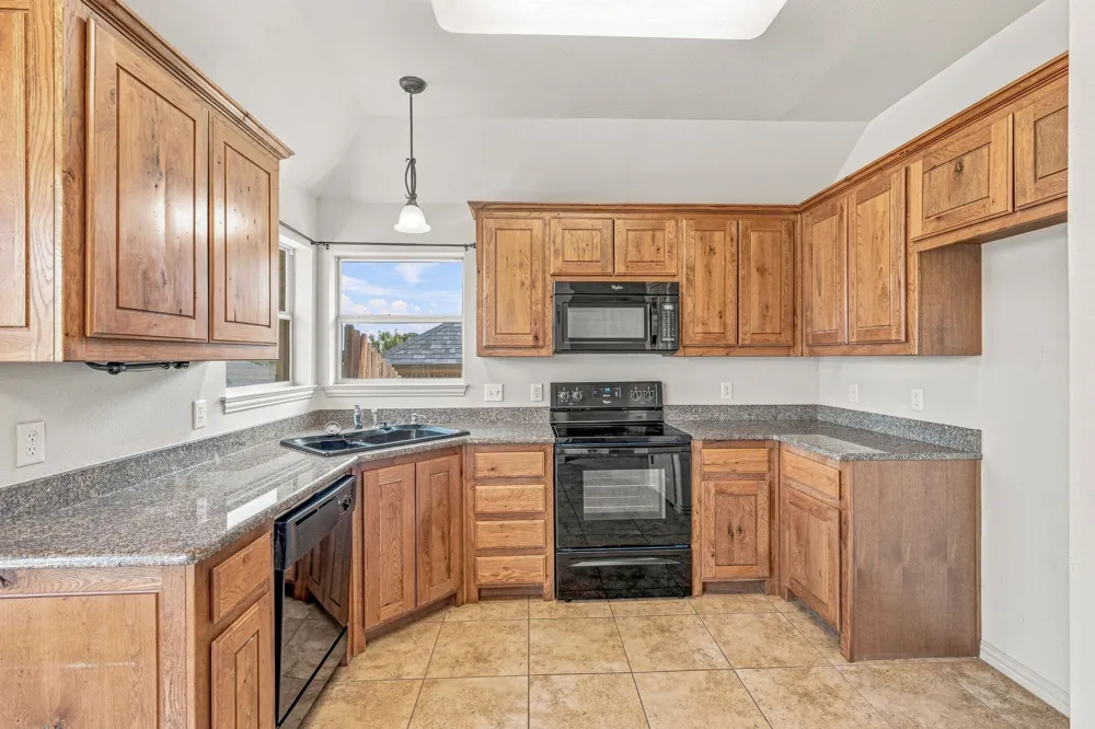 1245 Newcastle Drive Weatherford, TX 76086