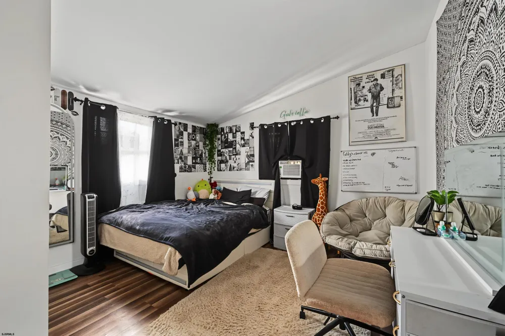6311 Roberts Ave Mays Landing, NJ 08330