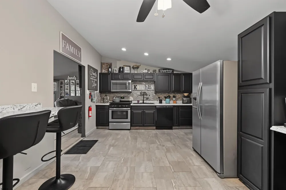 6311 Roberts Ave Mays Landing, NJ 08330