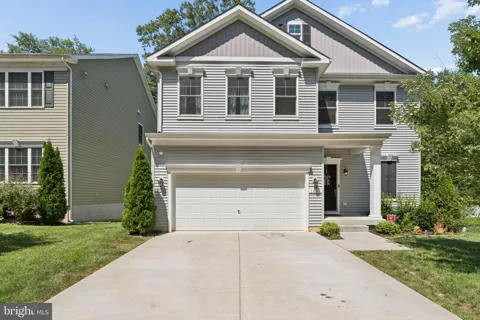 1420 CANOPY LANE