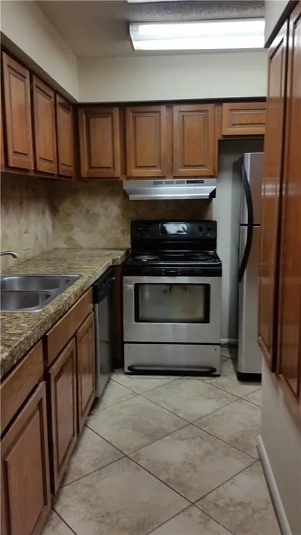 2725 Santa Fe Street #E Corpus Christi, TX 78404