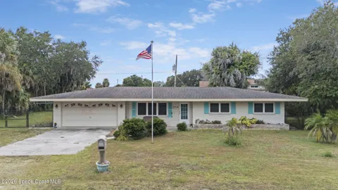 2414 Greenway Drive