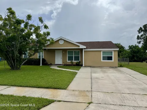1259 Cambo Court NE