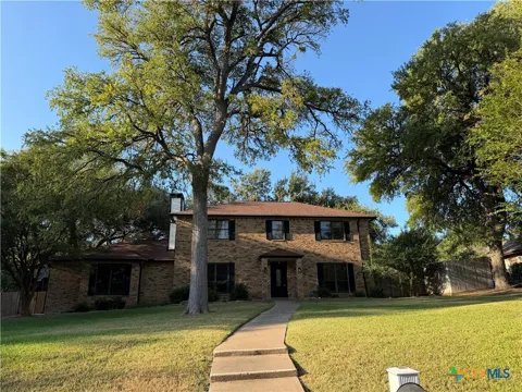 506 Pecos Trail