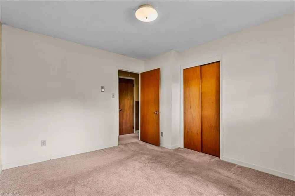 8936 Market Street Colfax, NC 27235