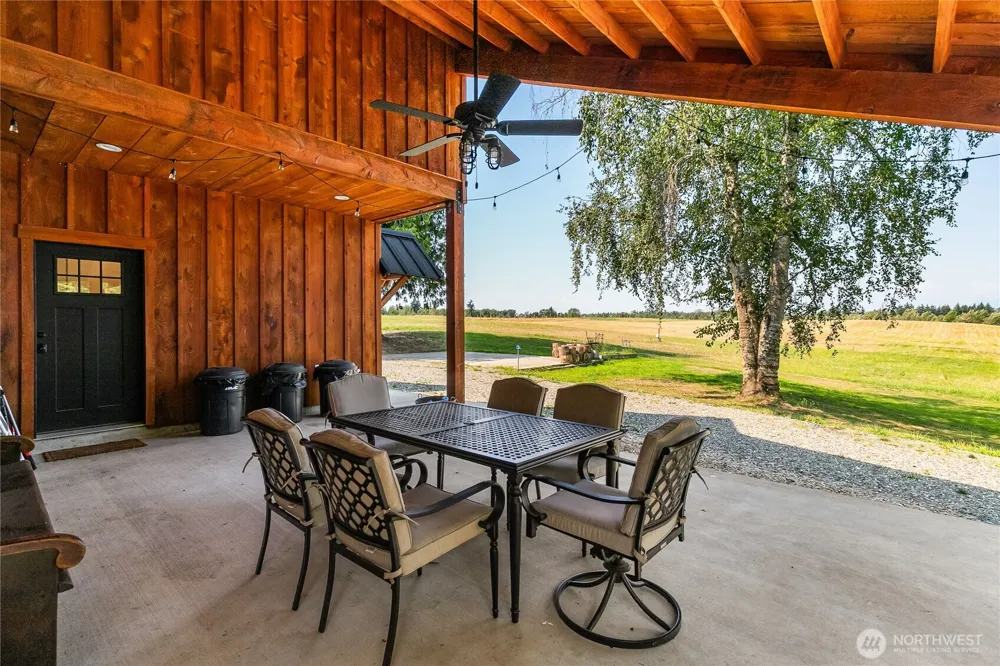 810 H ST ROAD Lynden, WA 98264