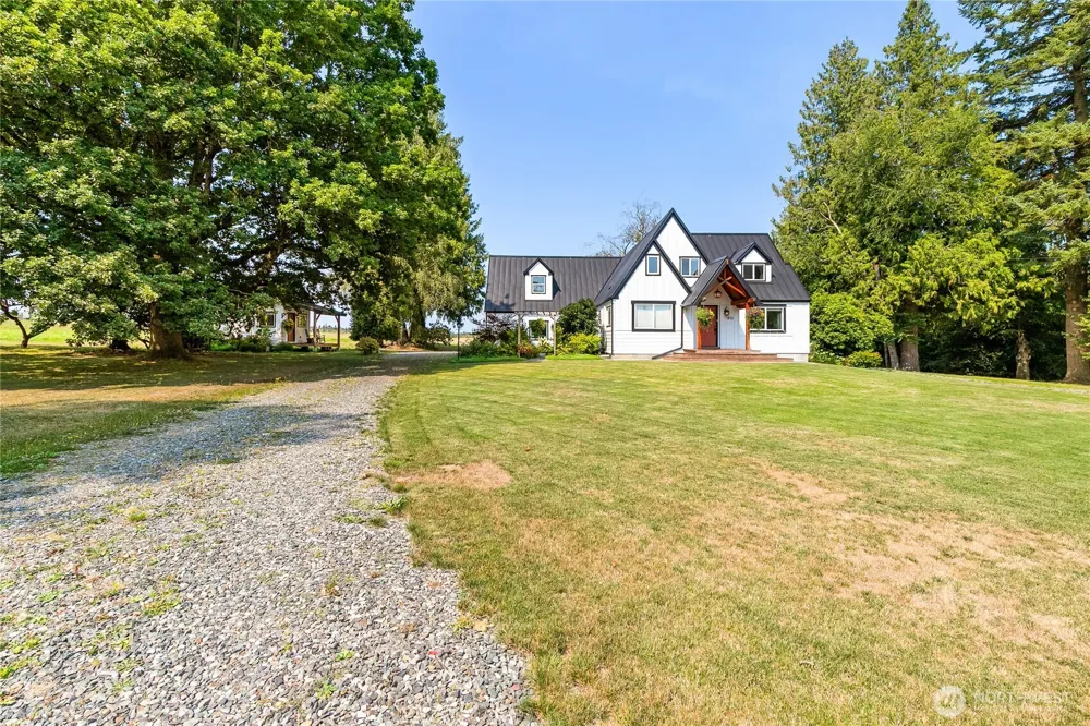 810 H ST ROAD Lynden, WA 98264