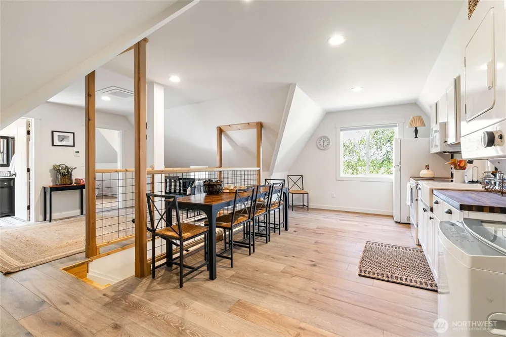 810 H ST ROAD Lynden, WA 98264