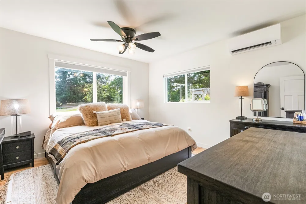 810 H ST ROAD Lynden, WA 98264