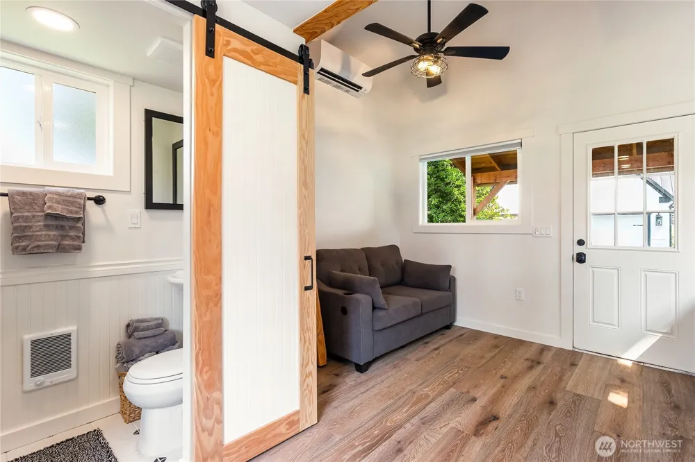 810 H ST ROAD Lynden, WA 98264