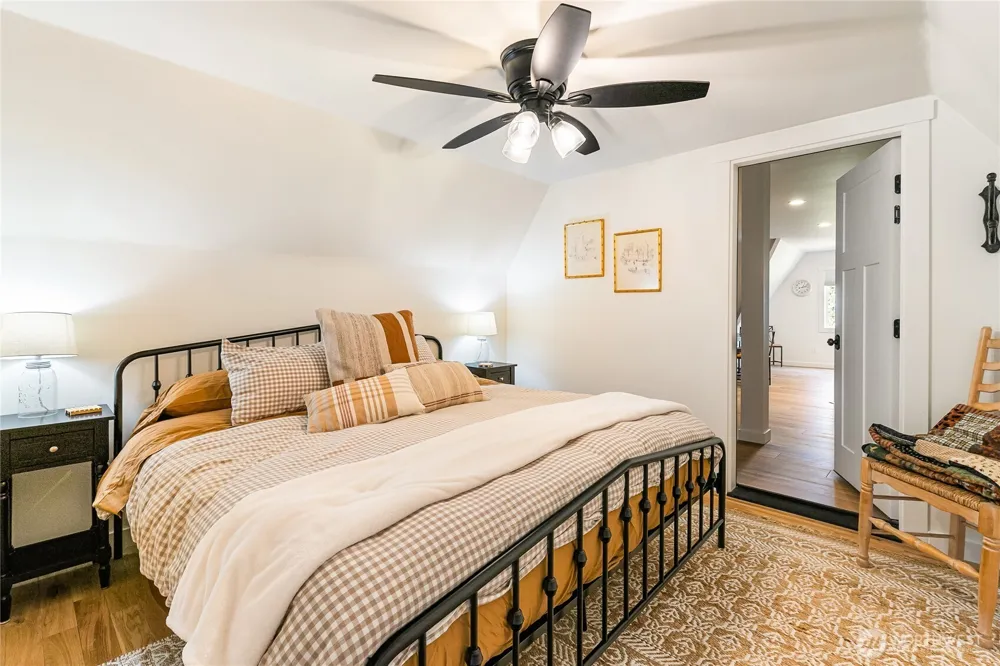 810 H ST ROAD Lynden, WA 98264