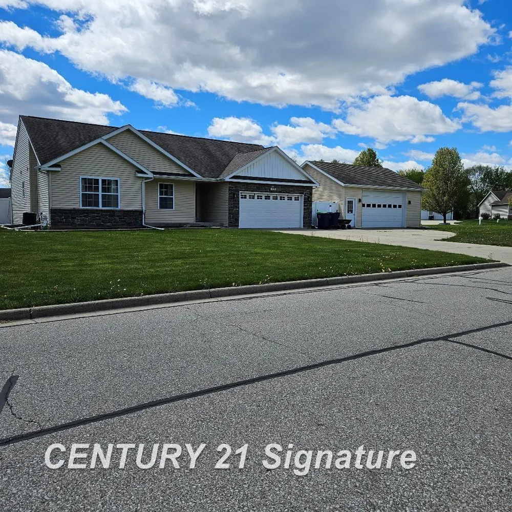 3891 Mystic Trail Saginaw Charter Township, MI 48603