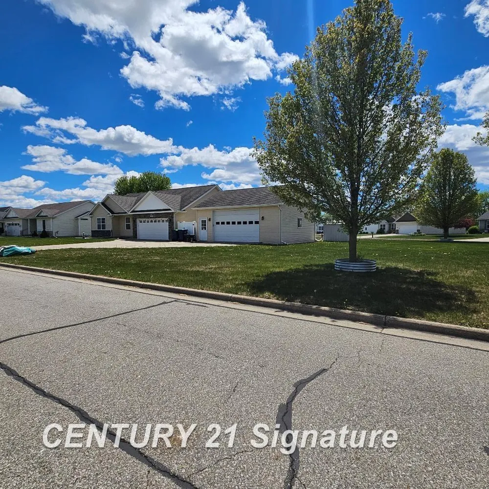 3891 Mystic Trail Saginaw Charter Township, MI 48603