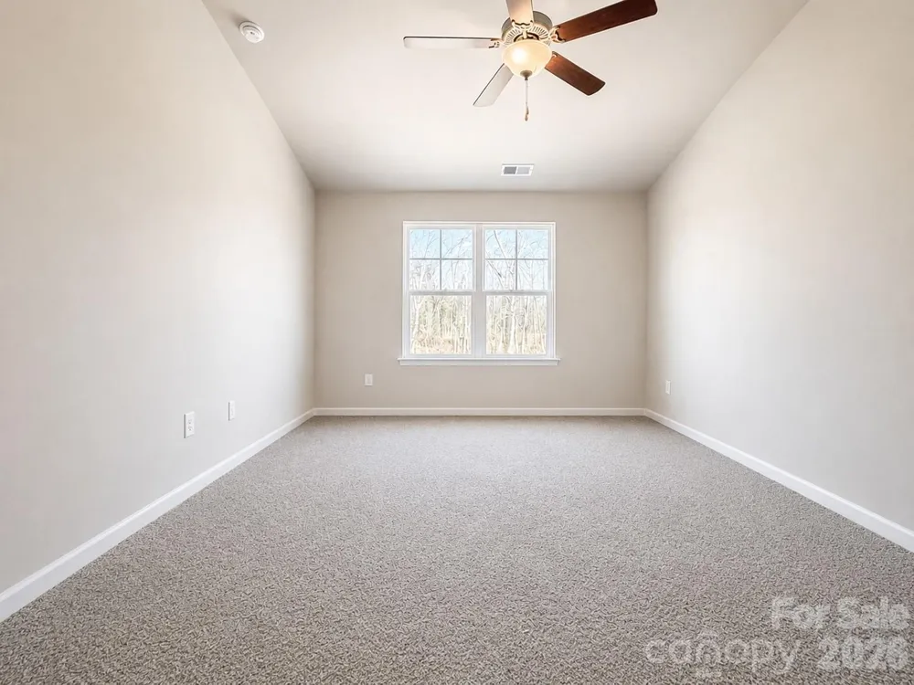 3048 Aberleaf Lane Charlotte, NC 28227