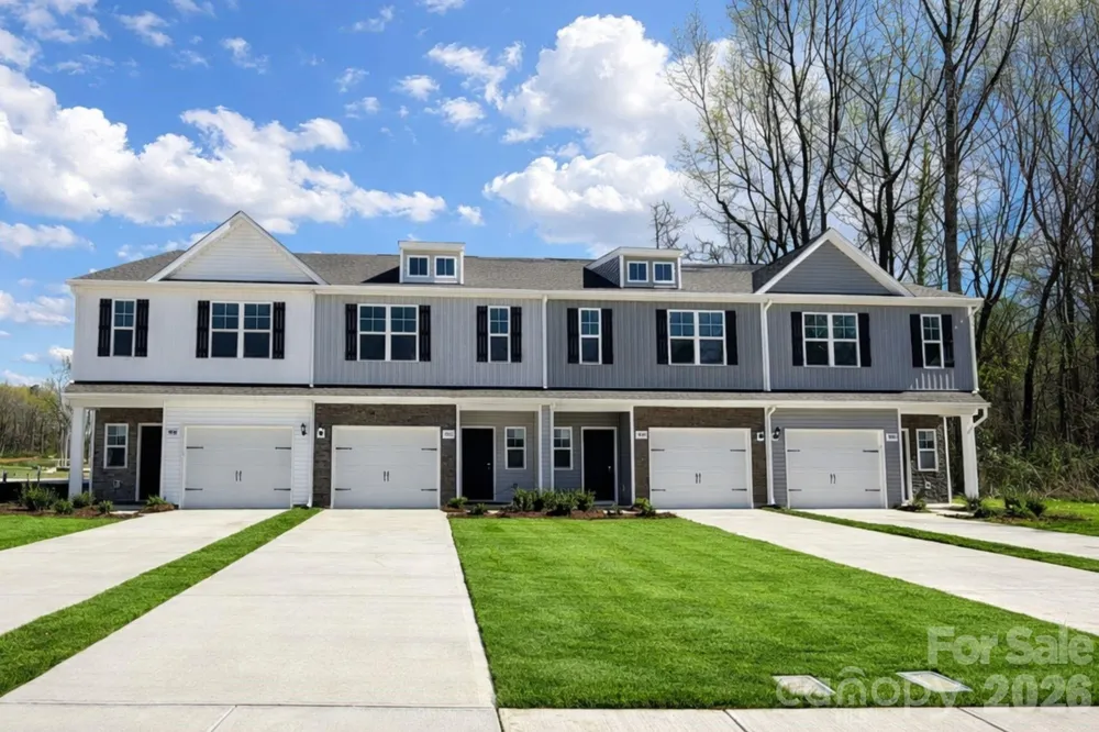 3048 Aberleaf Lane Charlotte, NC 28227