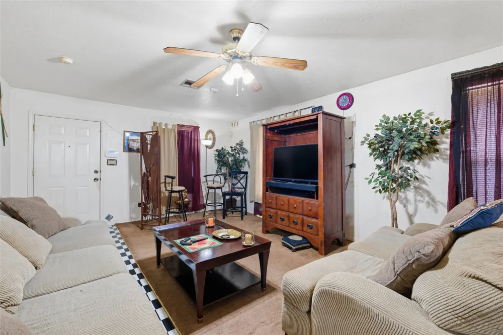 1300 Spring Street Waco, TX 76704