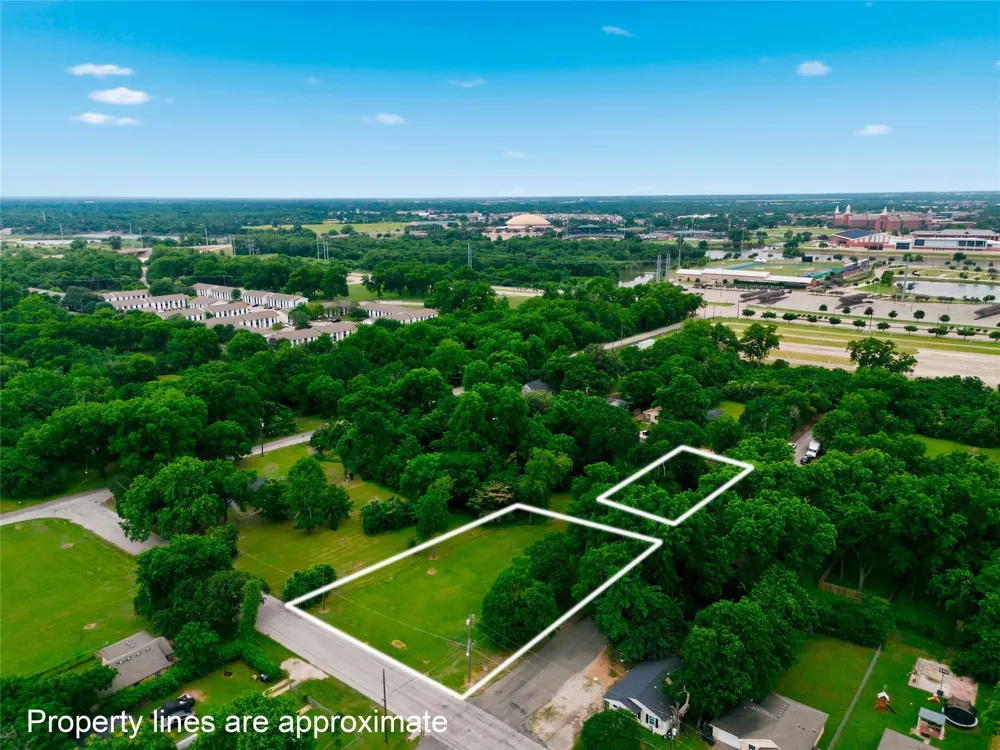 1300 Spring Street Waco, TX 76704