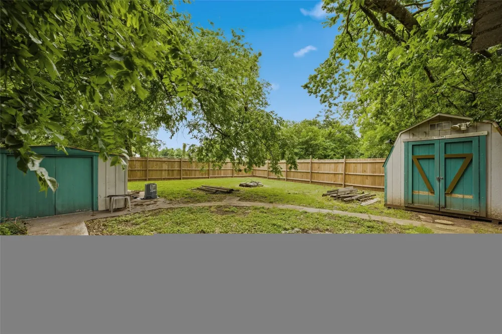 1300 Spring Street Waco, TX 76704