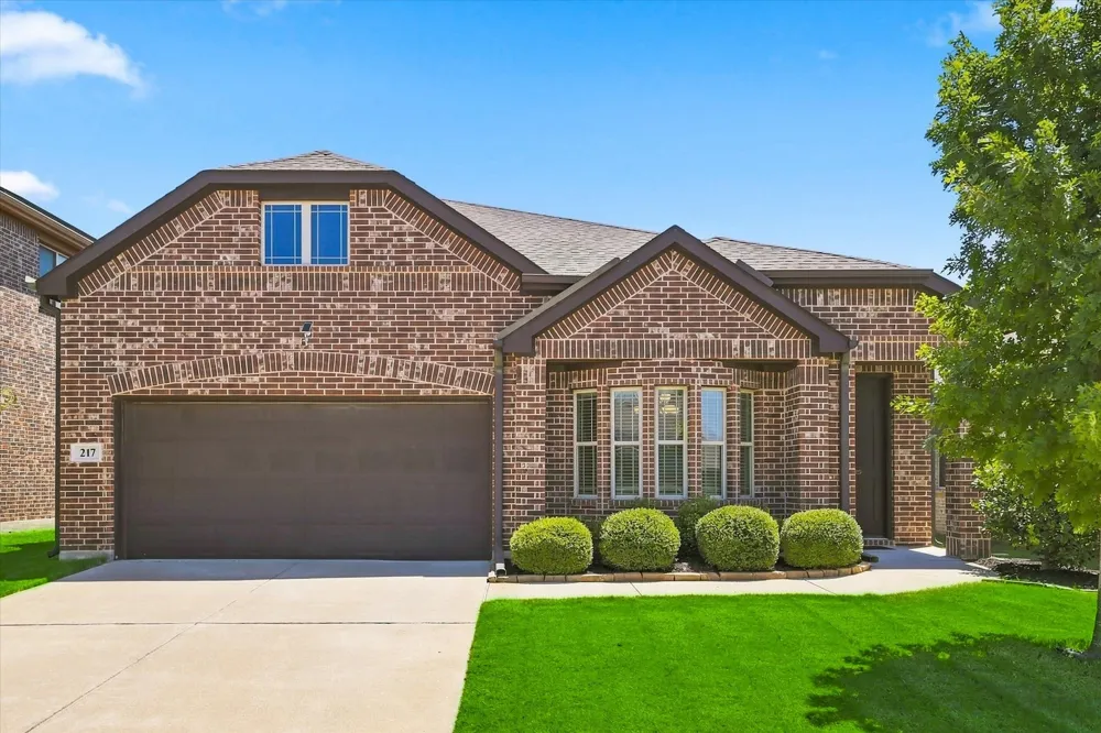217 White Tail Lane Alvarado, TX 76009