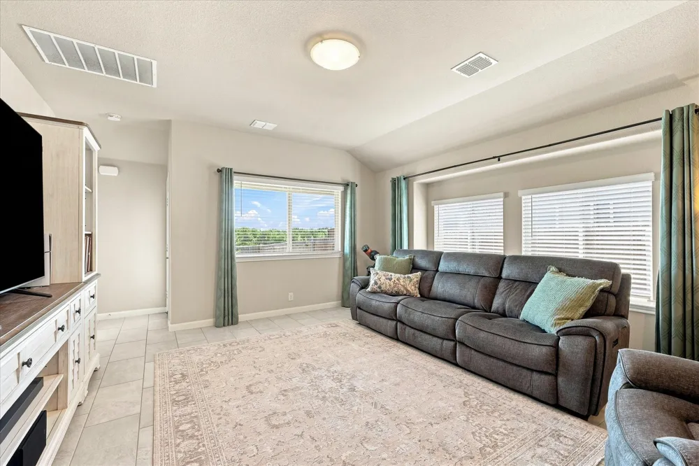 217 White Tail Lane Alvarado, TX 76009