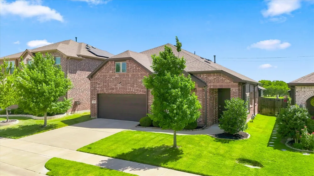 217 White Tail Lane Alvarado, TX 76009