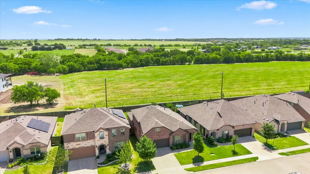 217 White Tail Lane Alvarado, TX 76009
