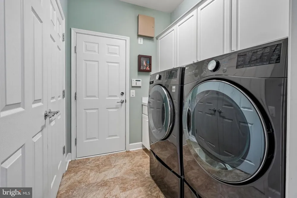 33 BATTERY POINT DRIVE Fredericksburg, VA 22406